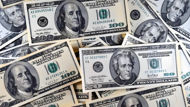Dollar Reaches Two-Year Peak